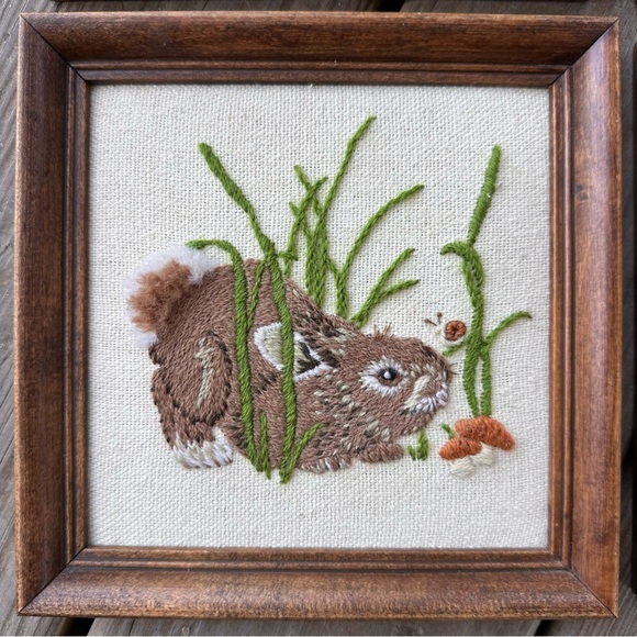 Vintage Embroidered Squirrel Rabbit Mouse Chipmunk Cottagecore Woodlands Animals - Picture 2 of 12